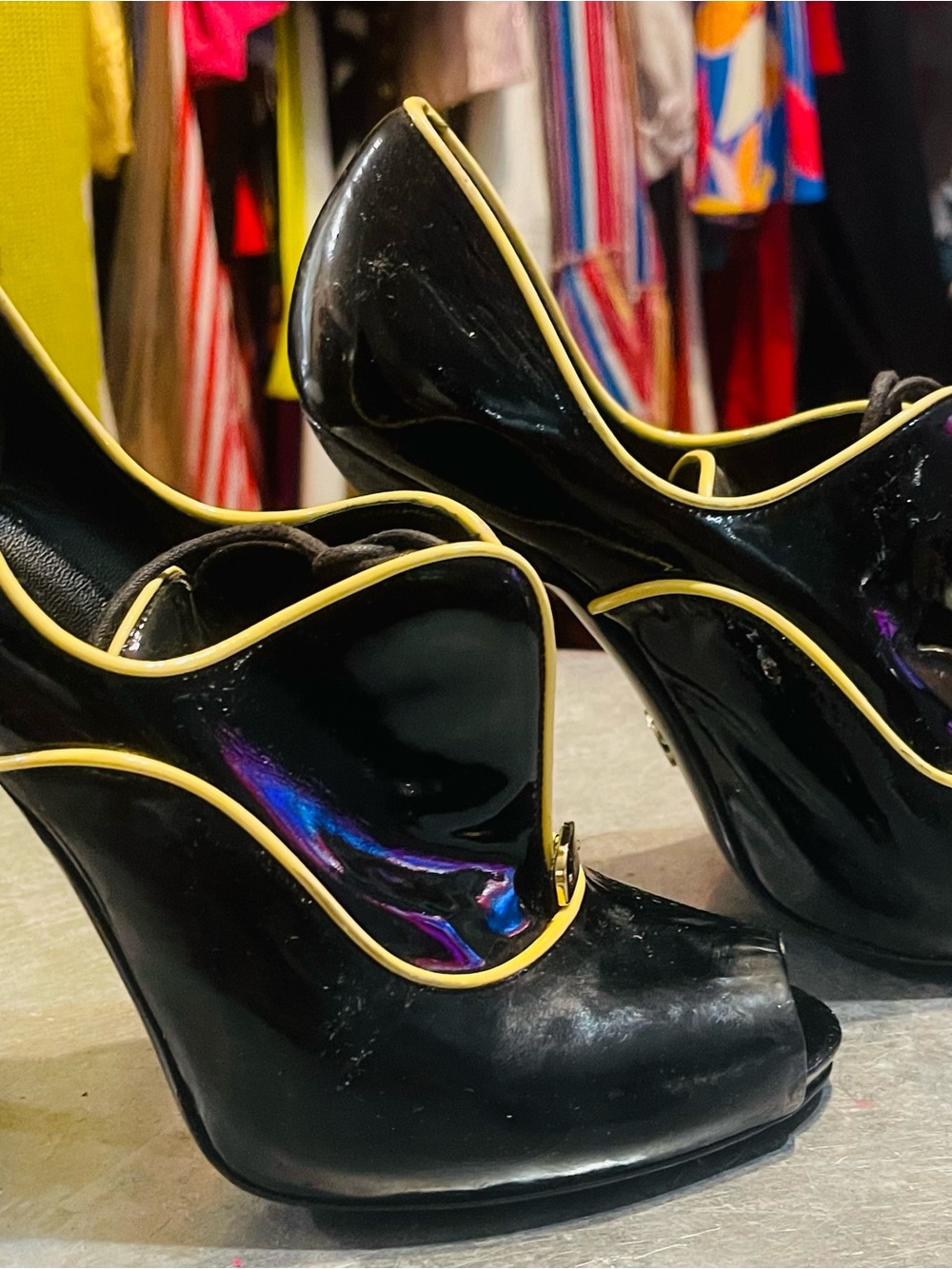 Gucci Women’s Black Patent Peep-Toe Heels with Yellow Trim